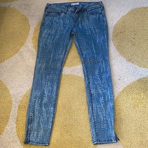 FREE PEOPLE skinny jeans with print size 26